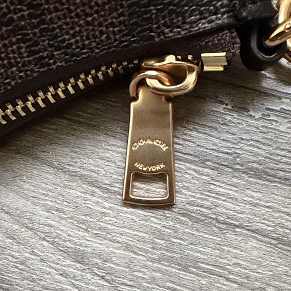 Coach Teri Mini Crossbody Bag - Picture 3 of 7